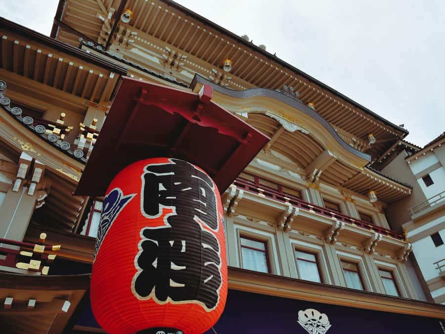 [2.3km / 1.43mi] Kyoto East Early Morning Walking Tour - Small group energy: why max 6 changes everything
