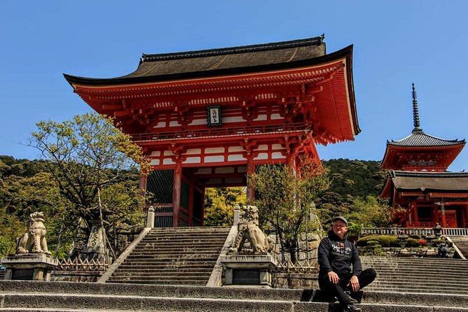 5 Top Highlights of Kyoto Full Day Bike Tour (E-bike option) - Stop 2, Fushimi Inari-taisha red torii tunnel: where photos meet your legs