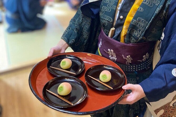A Unique Antique Kimono and Tea ceremony Experience in English - Group size and timing: why 90 minutes feels right here