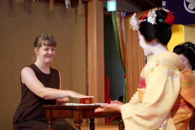 Authentic Maiko Experience＆Kyoto Dinner (Free drink) at Noh Stage - Food and drinks: the kaiseki dinner piece that shouldn’t be skipped