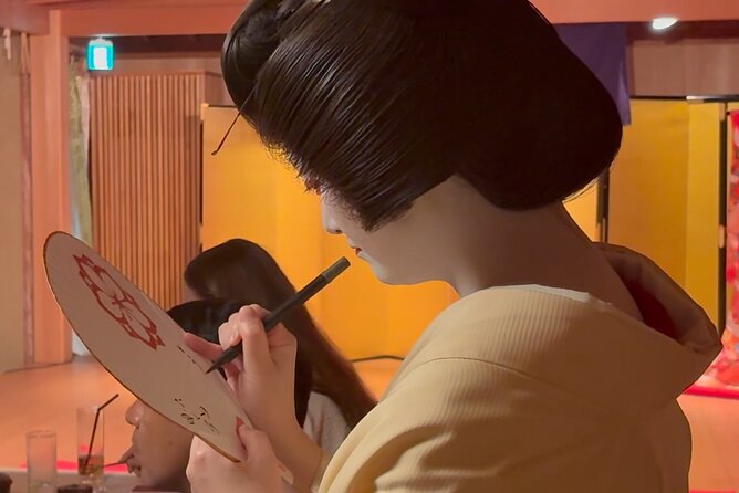 Authentic Maiko Experience＆Kyoto Lunch (Free drink) at Noh Stage - Who This Kyoto Maiko Lunch Show Fits Best