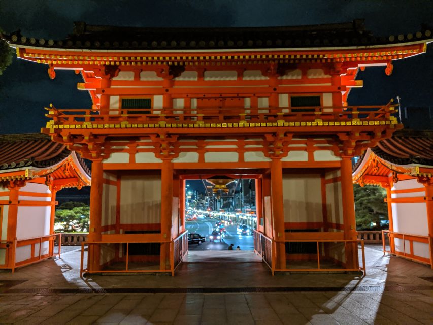Best of Kyoto: Gion, Geisha, Pagodas & Cobblestones - Why nighttime Gion and Higashiyama feels like Kyoto, not a checklist