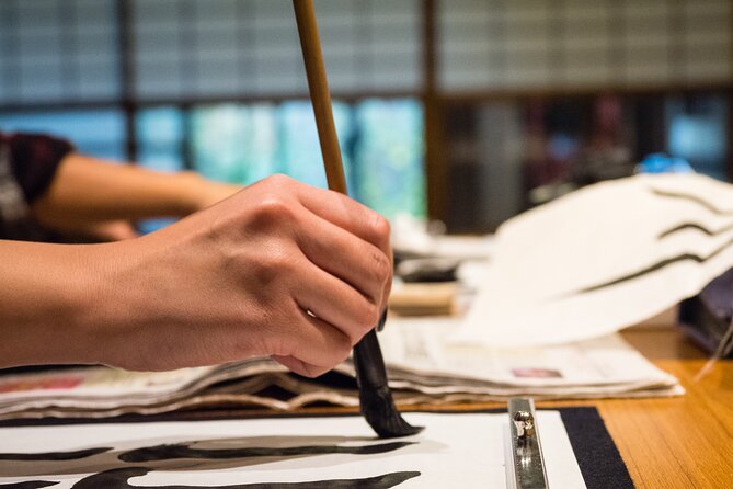 Calligraphy Experience in Kyoto Townhouse - Who should book this calligraphy class