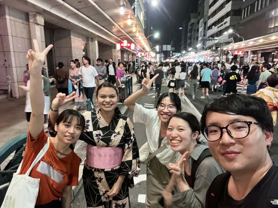 Customized Private Tour with a Local Guide - The “train day” rhythm: 30 minutes, then 40 minutes