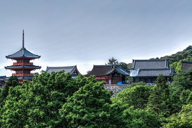 Discover Himeji, Kobe and Nara from Osaka - Kobe Chinatown Nankin-machi for Lunch and Street Time