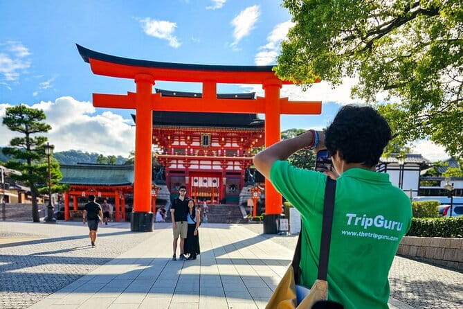 Discover Kyoto at Night by Bike - Stop-by-stop: Fushimi Inari-taisha Shrine at night