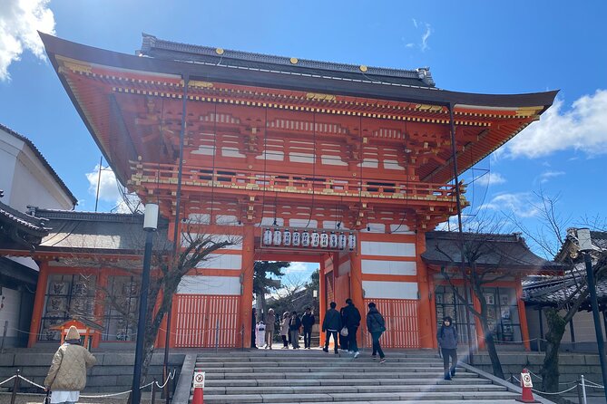 Discover the Secrets of Fushimi Inari and Gion with a Local Guide - A 4-Hour East Kyoto Route That Balances Icons and Calm