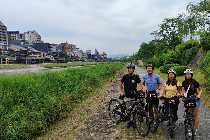Early Bird E-biking through East Kyoto - Why the 8:00 am start makes East Kyoto easier