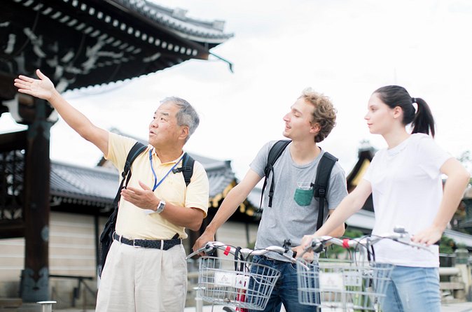 Explore Hidden Alleyway with a Local Expert (Afternoon Tour) - Kashiwayacho and the Kamo River Break You Actually Need