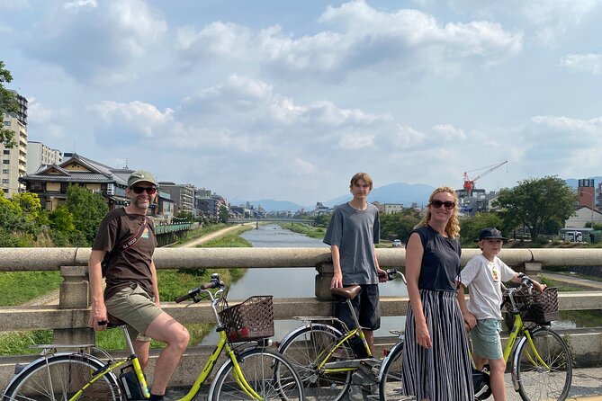 Explore Hidden Kyoto by E-Bike: Private, Scenic & Fun - Getting your bearings at Kiyomizudera, without wasting time