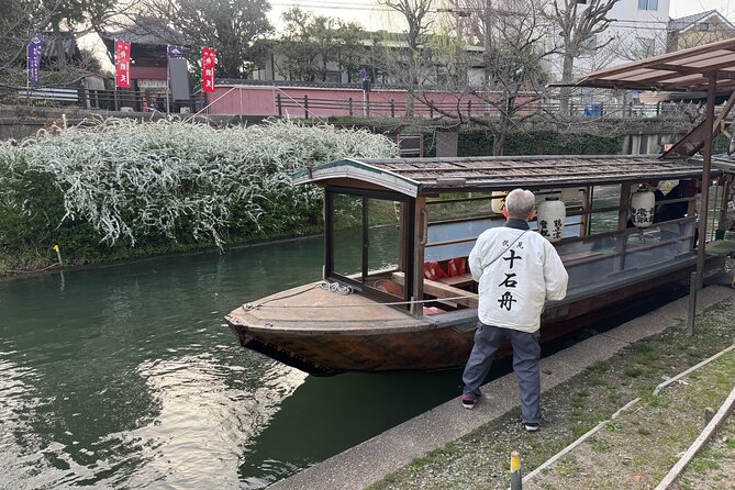 Fushimi Kyoto Walking Tour with Sake Tasting and Canal Boat Ride - The Jikkoku-bune canal boat ride through Fushimi