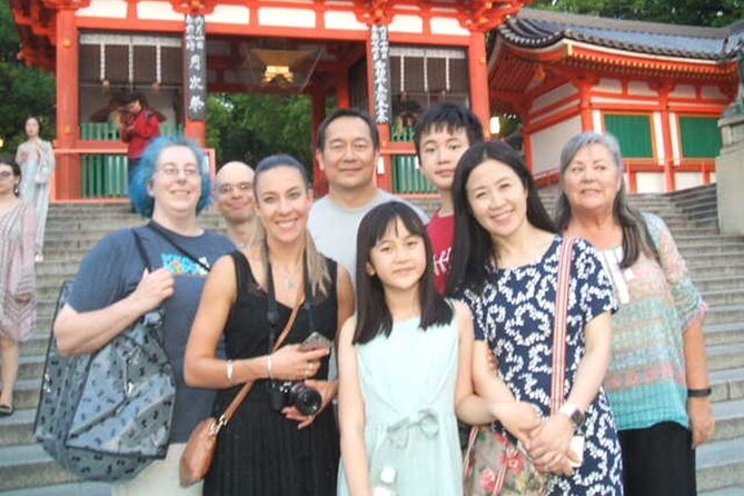 Gion and Fushimi Inari Shrine Kyoto Highlights with Government-Licensed Guide - Small-group pacing and how to get the most out of it