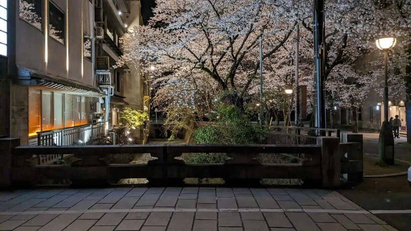 Gion Night Walk:Discover Geisha Culture in Kyoto - Gion at Night: What Makes This Walk Worth Your Time