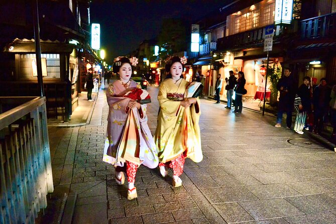 Gion Walking Tour by Night - Why Gion at Night Needs a Local Guide to Feel Effortless