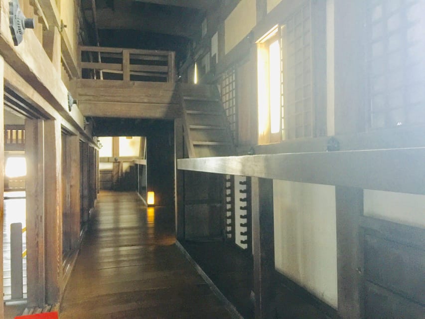 Himeji: Private Guide Tour of the Castle from Osaka or Kyoto - How the route and transport can affect your real time on the ground