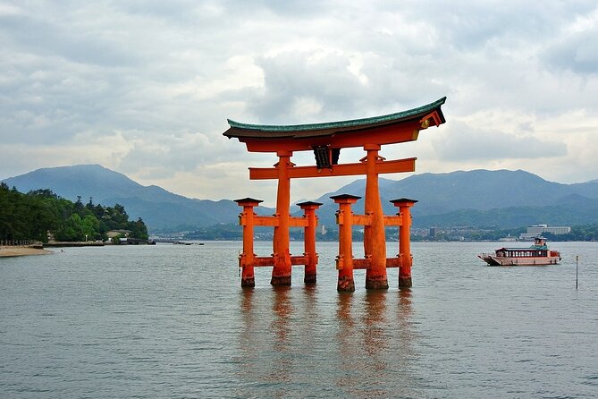 Hiroshima and Miyajima Full-Day Tour from Kyoto by Bullet Train - Kyoto to Hiroshima by Shinkansen, then onward