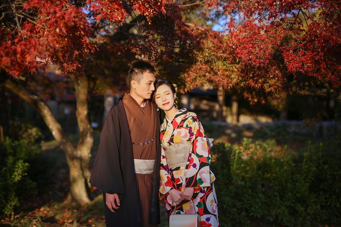 Kimono rental - The Crowds Problem: Long Dressing Times and Limited Help