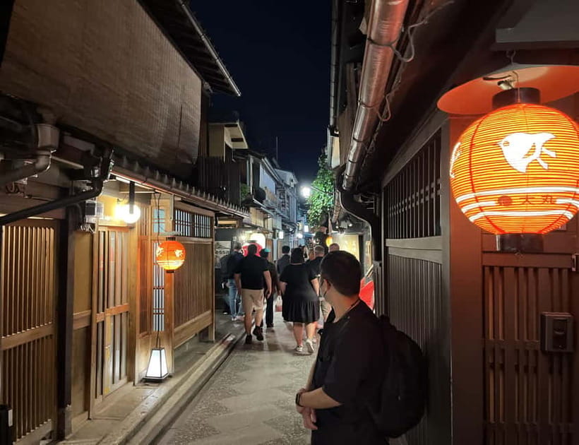Kioto: Gion Tour, recorrido a pie (Español/Castellano) - A 2-hour walk that covers 3 hanamachi, not just one