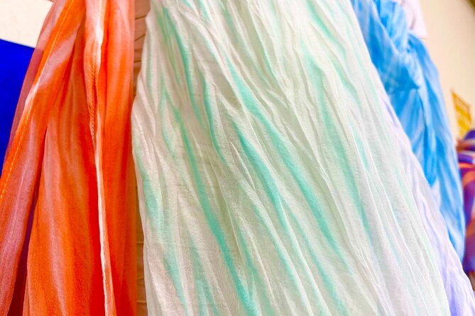 Kyo-arashi Shibori Scarf Class - Kimono try-on and museum browsing while you wait
