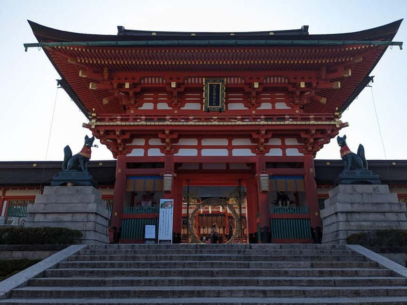 Kyoto: 1.5-Hour Guided Tour of Fushimi Inari Shrine - The Omokaruishi stone-lifting ritual and your fortune