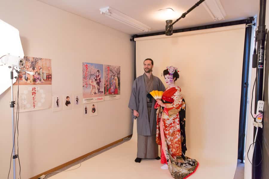Kyoto: 2-Hour Maiko Makeover and Photo Studio Shoot - Should you book the Kyoto maiko makeover and photo shoot?