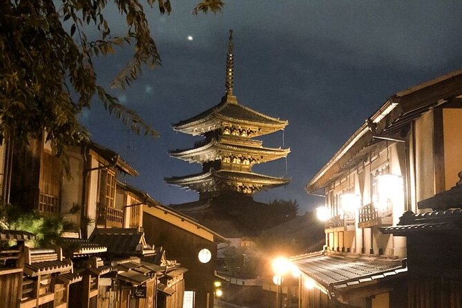 Kyoto 5-Star Geisha Night Walk: Small-Group Authentic Experience - Hanamikoji Street and the geisha-training clues you pass on the way