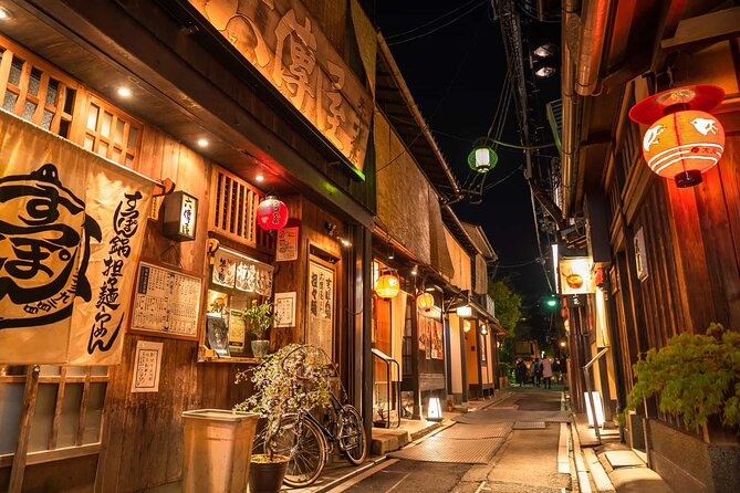 Kyoto 5-Star Geisha Night Walk: Small-Group Authentic Experience - Meeting point and the 3.5-hour rhythm on foot