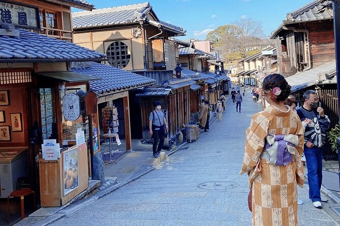 Kyoto 6h Private Tour Fushimi Inari, Kiyomizu, Gion & Hidden Gems - Stop 4: Kiyomizu-dera UNESCO Temple and its iconic balcony views