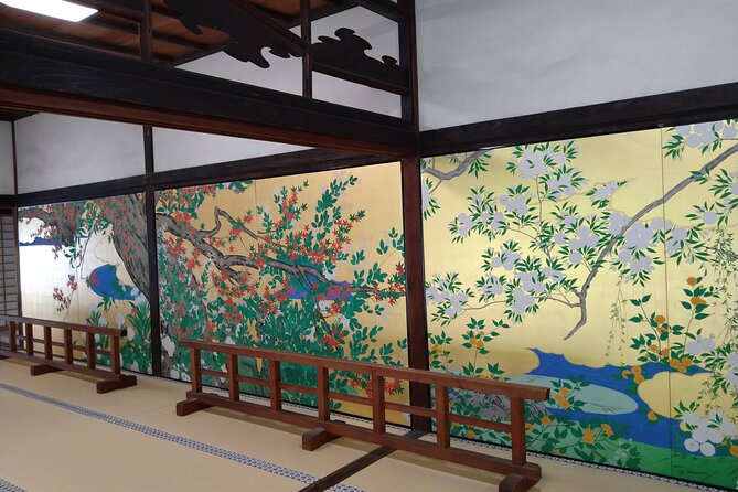 Kyoto 6h Private Tour Fushimi Inari, Kiyomizu, Gion & Hidden Gems - Stop 6: Yasaka Noto pagoda photo moment