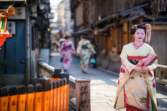 Kyoto 8hr Private Tour with Government-Licensed Guide - East Kyoto highlights: Fushimi Inari, Kiyomizu-dera, Gion and Nishiki