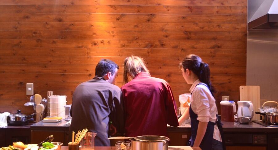 Kyoto: Afternoon Japanese Izakaya Cooking Class - Getting There at Cooking Sun (Shimogyo Ward) and What to Bring
