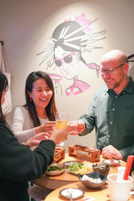 Kyoto : Bar Hopping Tour in Pontocho Alley at Night - Why Izakaya Bar Hopping Feels Like the Local Version of a Dinner Tour