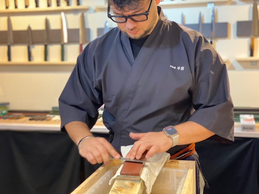 Kyoto: Beginner Knife Sharpening & Handle Fitting Workshop - Handle fitting with fire: smoky reality and how to prep