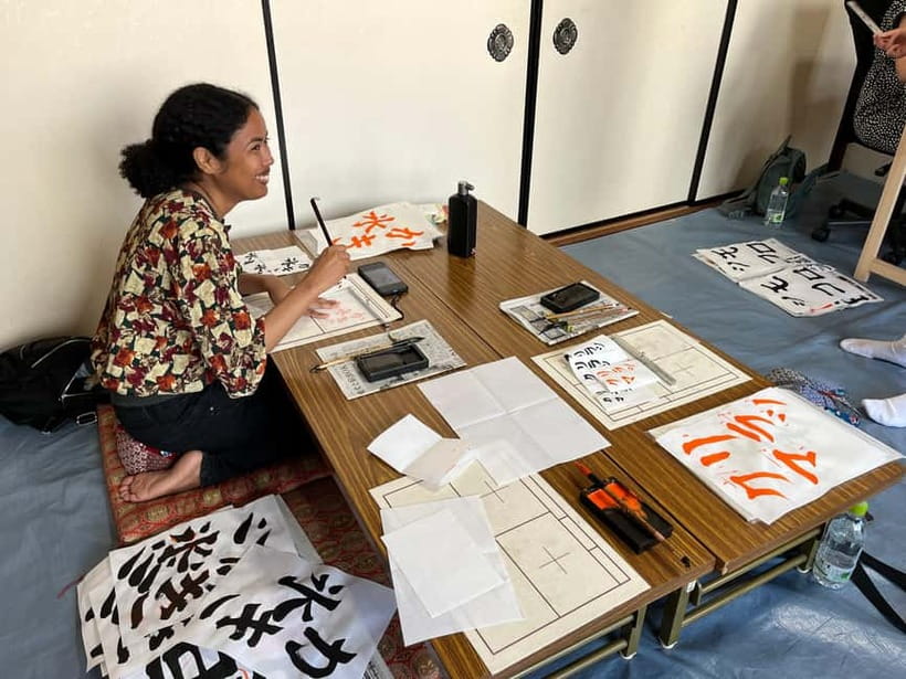 Kyoto: Calligraphy class at Buddhist temple in city center - Translation and teaching style, with Jose and Saskia in the mix