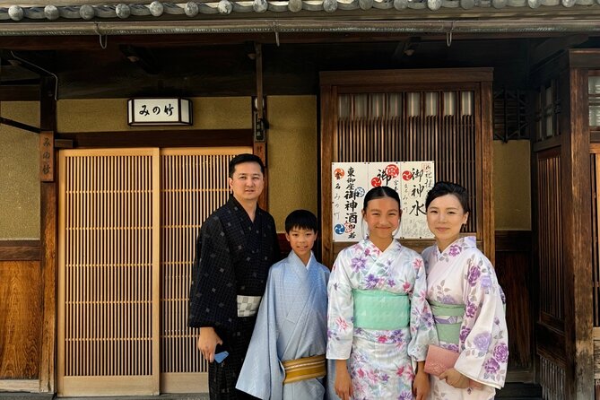 Kyoto Custom Private Car Tour with Local Guide - Why a private car tour works so well for a first Kyoto day