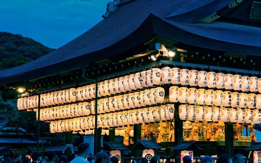 Kyoto: Customizable Full-Day Tour with Privarte Transfers - Nishiki Market: two hours that work for snacks and people-watching