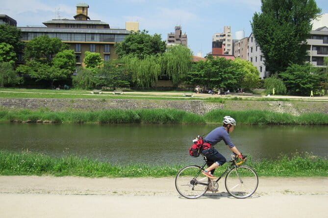 Kyoto E-Bike Tour of Hidden Gems, Backstreets and Temples - Gion Shirakawa and Nanzen-ji Temple, two very different Kyoto moods