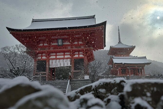 Kyoto Early Bird English Tour: Fushimi Inari & Gion(Private opt) - Yasaka Koshin-Do and the Color Play That Stops You