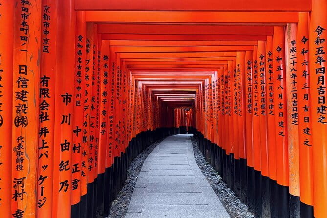 Kyoto Early Bird Tour: Fushimi Inari, Arashiyama Bamboo & Monkeys - Fushimi Inari Morning Walk, Red Torii Without the Pressure