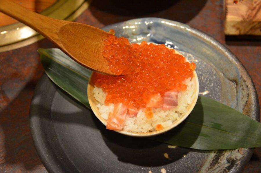 Kyoto Evening Gion Food Tour - Snack stops in Kyoto: small bites, big setup