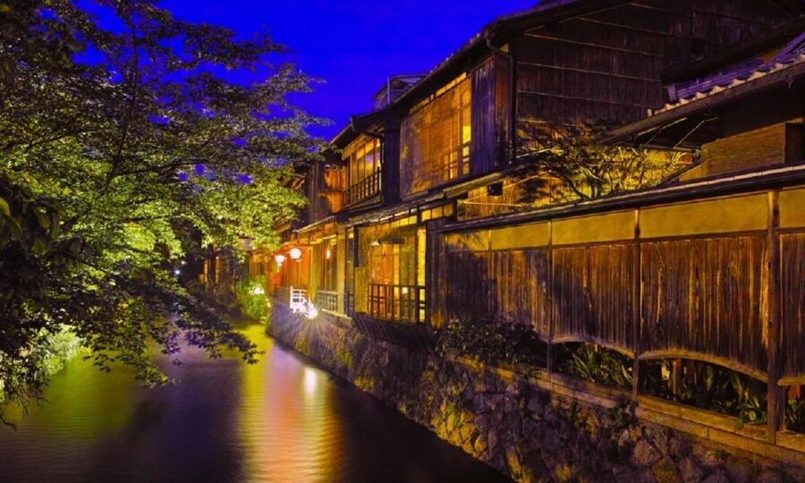 Kyoto Evening Gion Food Tour - Food allergies, dietary needs, and how the evening stays comfortable