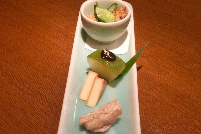 Kyoto Evening Gion Food Tour Including Kaiseki Dinner - What the included drink and green tea add to the meal