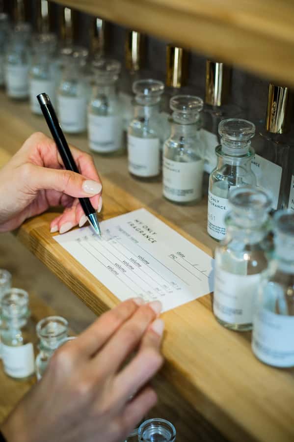 kyoto:Experience creating one-of-a-kind special fragrances - The fragrance advisor consultation, and what you should ask for