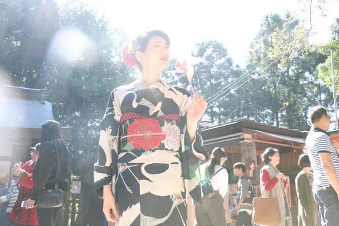 Kyoto:Family-Friendly Kimono & Yukata Experience at WARGO - Entering the shop: how the dressing experience stays calm