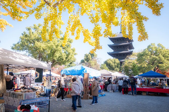 Kyoto Flea Market Cultural Exchange with English Learners - What You’ll Find in the Stalls, and What to Look For
