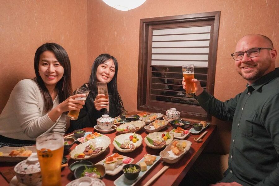 Kyoto: Foodie Night Tour in Gion with 9 dishes + 6 Sake - Gion after dark: why this food route feels different