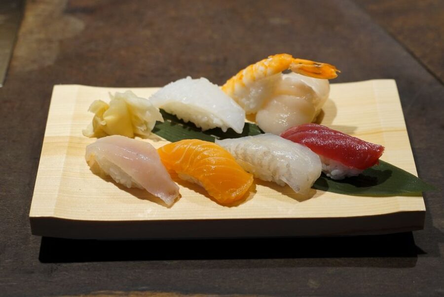 Kyoto: Foodie Night Tour in Gion with 9 dishes + 6 Sake - Kiki sake tastings: how to read what you are being served
