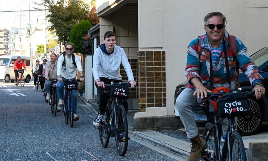 Kyoto: Full Day Bike Tour - Tofukuji photo stop and the Senbon Torii of Fushimi Inari
