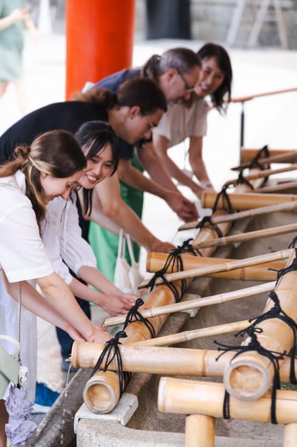 Kyoto: Fushimi Inari Taisha Shrine Walking Tour with Guide - How the guide helps you behave well at the shrine