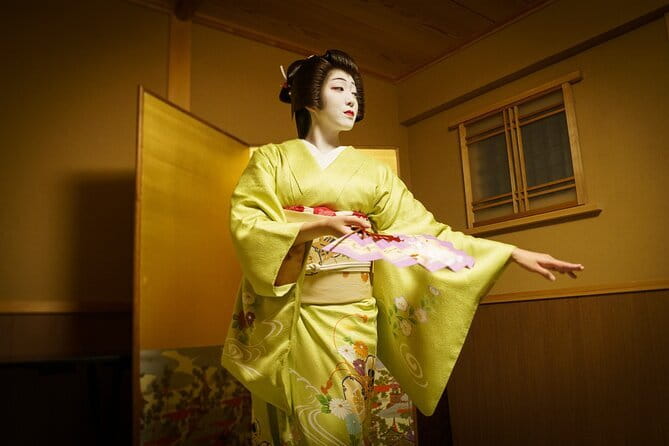Kyoto: Geisha Dinner & Gion Cultural Walk - Dinner in Kyoto: kaiseki, conversation, and the geiko or maiko presence